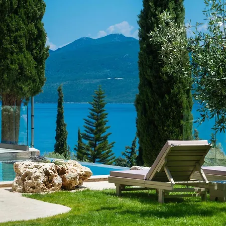Magganas Villa *